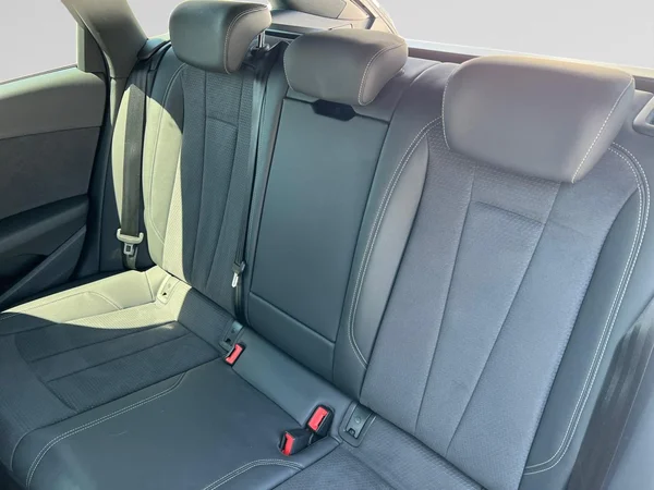 AUDI A4 Avant Dsl (2023) — foto 5 van 18
