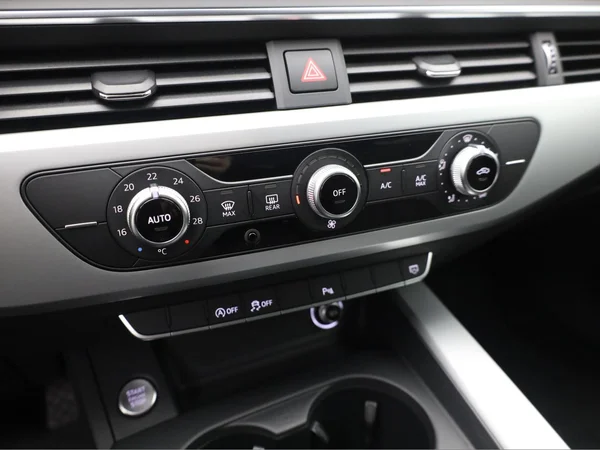 AUDI A4 (2017) — foto 3 van 19