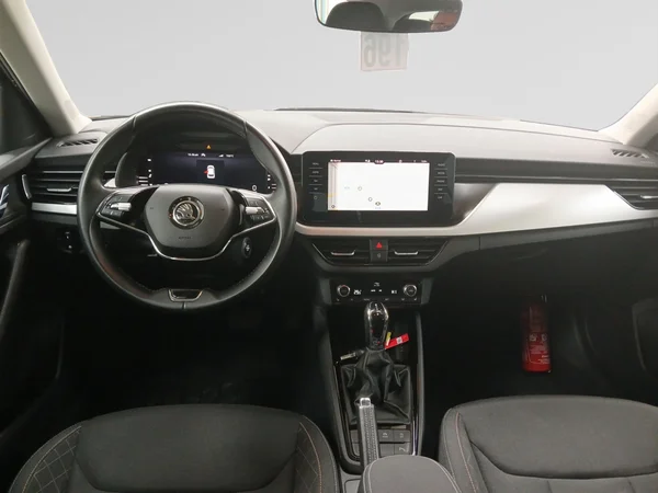SKODA Kamiq (2022) — foto 16 van 19