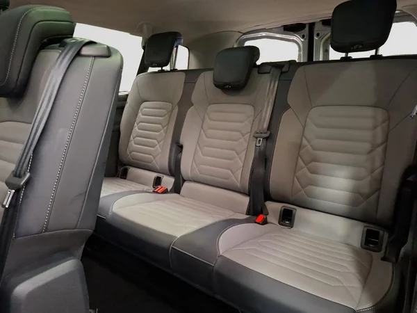 VOLKSWAGEN Transporter T7 32 Caravelle Lwb (2026) — foto 11 van 24