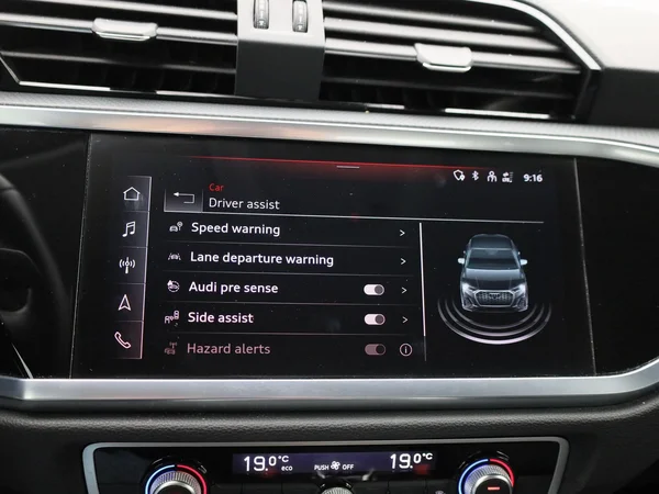 Audi Q3 (2022) — foto 21 van 40