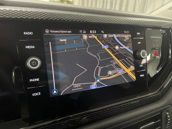VOLKSWAGEN Taigo (2024) — foto 14 van 15
