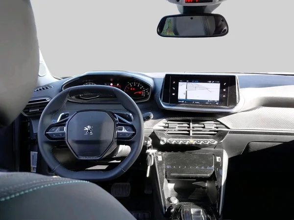 Peugeot 2008 (2022) — foto 5 van 15