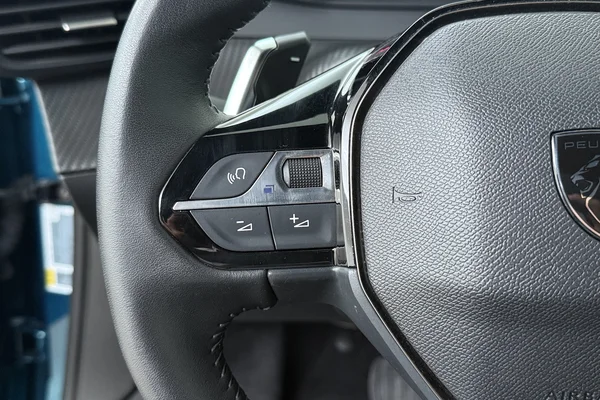 Peugeot 2008 (2025) — foto 5 van 16