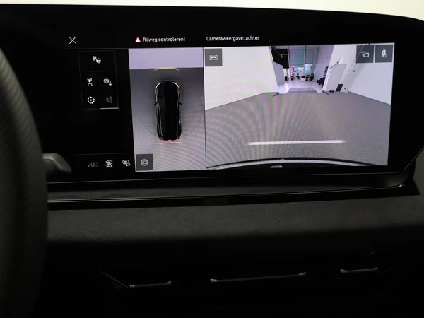 AUDI Q6 Sportback e-tron (2026) — foto 18 van 28