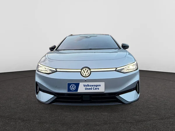 VOLKSWAGEN ID.7 Tourer (2025) — foto 4 van 23
