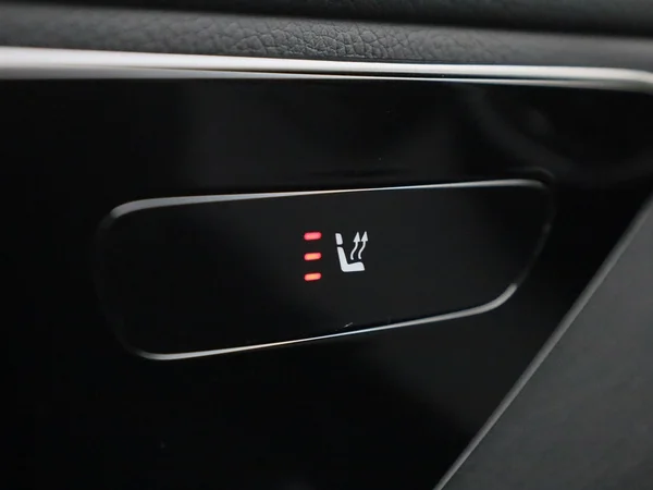 Mercedes-Benz C-Klasse (2022) — foto 27 van 43