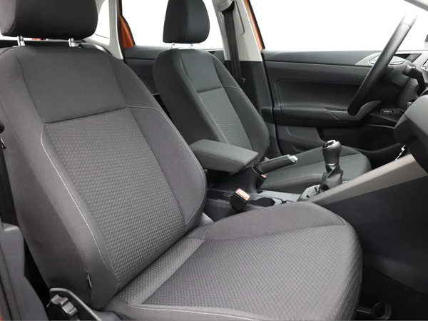 VOLKSWAGEN Polo (2018) — foto 14 van 19