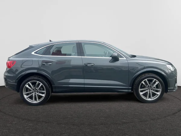 AUDI Q3 Sportback (2026) — foto 21 van 24