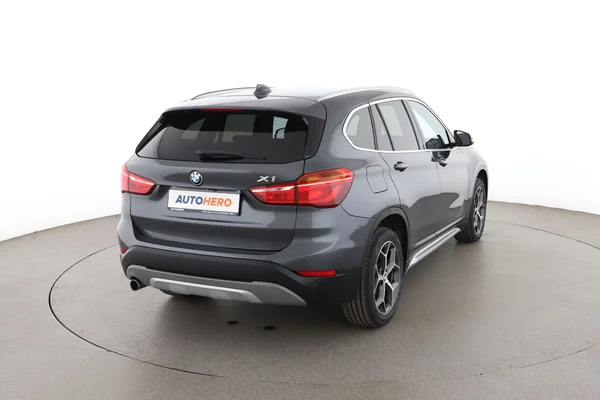 BMW X1 (2017) — foto 12 van 16