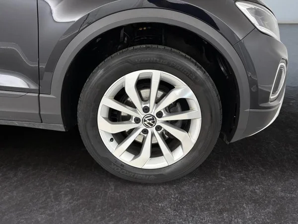 VOLKSWAGEN T-Roc (2024) — foto 23 van 23