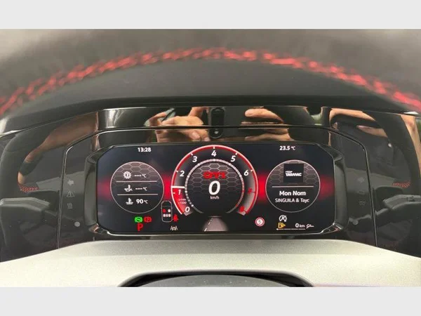 VOLKSWAGEN Golf VIII GTI (2026) — foto 9 van 29