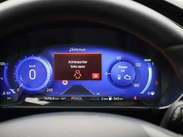 Ford Kuga (2023) — foto 44 van 45
