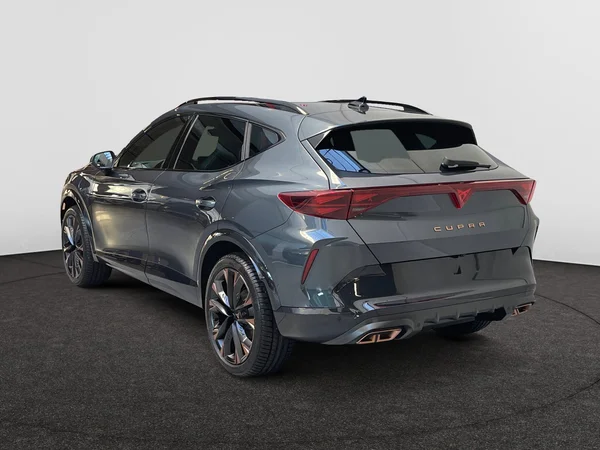 CUPRA Formentor e-Hybrid (PHEV) (2025) — foto 9 van 16