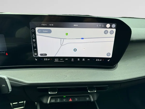AUDI Q3 SUV e-hybrid (PHEV) (2025) — foto 2 van 16