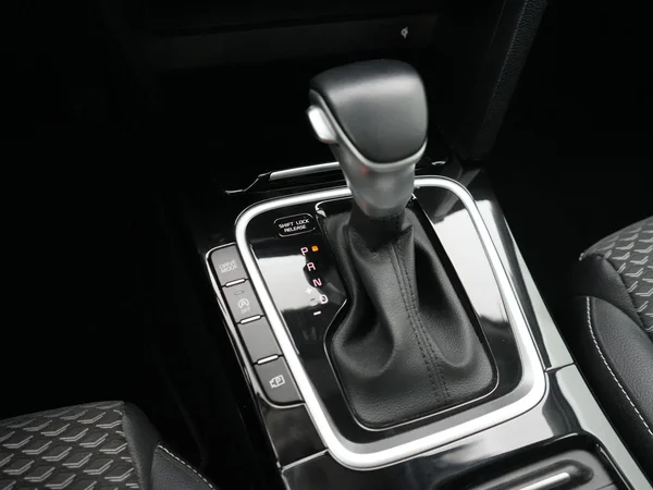 Kia Ceed (2024) — foto 9 van 19