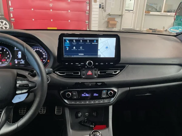 HYUNDAI i30 N (2023) — foto 3 van 20