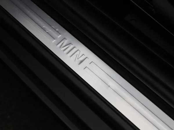 MINI One (2021) — foto 22 van 39