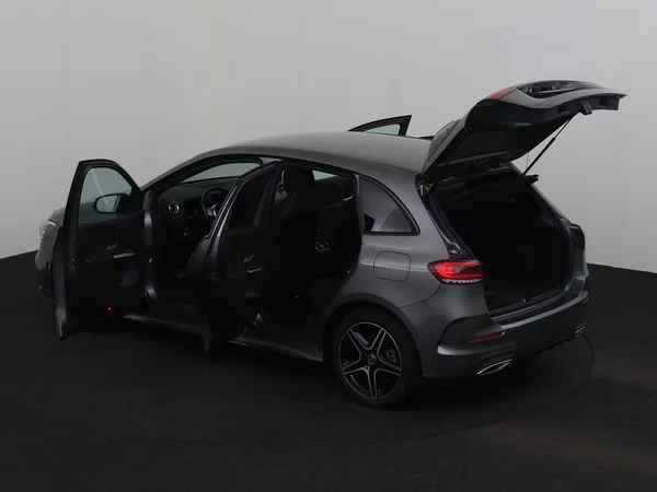 MERCEDES B 250 (2022) — foto 31 van 32