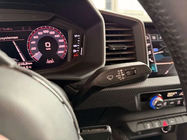 Audi A1 Sportback (2019) — foto 10 van 19