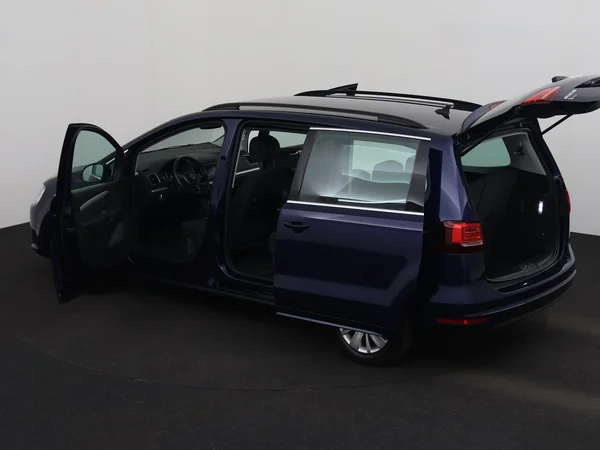 VOLKSWAGEN Sharan (2022) — foto 26 van 27