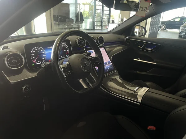 Mercedes-Benz C-Klasse (2024) — foto 3 van 16