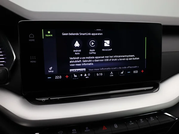 SKODA Octavia Combi PHEV (2024) — foto 8 van 21