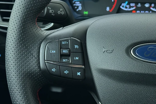 Ford Fiesta (2022) — foto 5 van 17