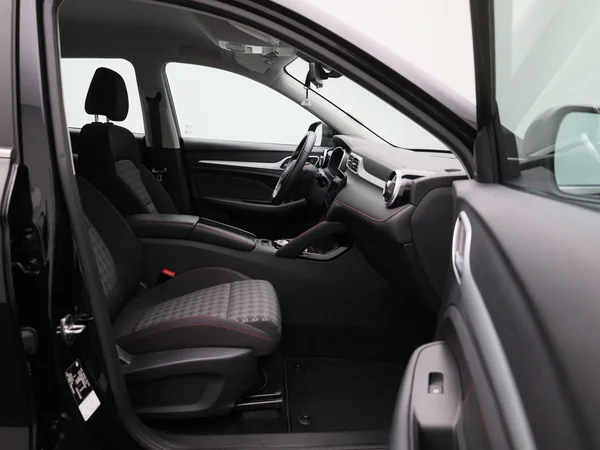 MG ZS EV (2023) — foto 32 van 43
