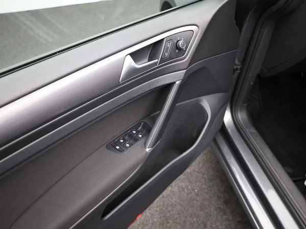 VOLKSWAGEN Golf VII (2017) — foto 5 van 19
