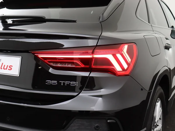 AUDI Q3 Sportback (2025) — foto 7 van 19