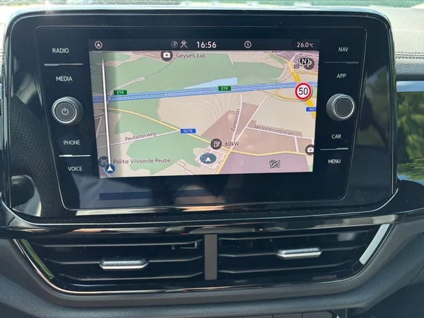 VOLKSWAGEN T-Roc (2026) — foto 5 van 24