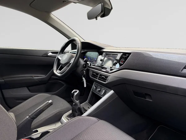 VOLKSWAGEN Polo (2023) — foto 14 van 18