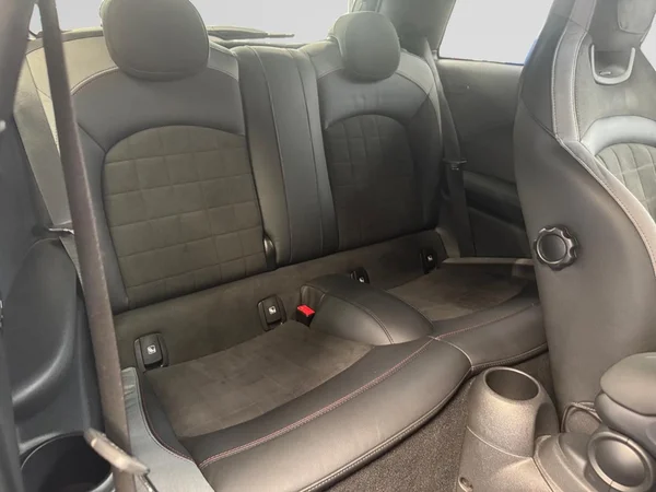 MINI Mini (F56 LCI II) (2022) — foto 16 van 20