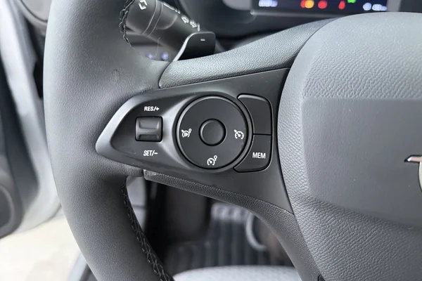 Opel Corsa (2025) — foto 6 van 23