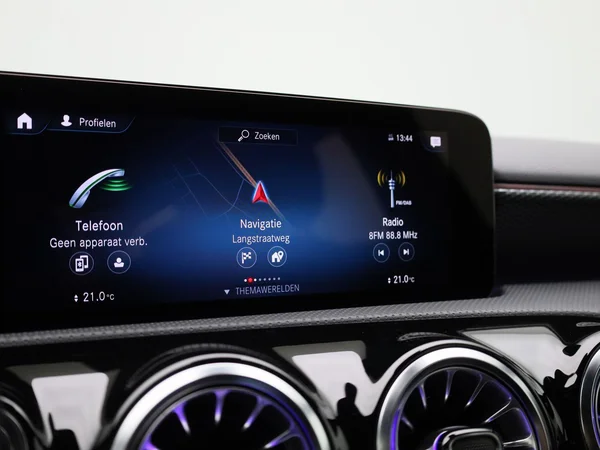 Mercedes-Benz A-Klasse (2022) — foto 6 van 44
