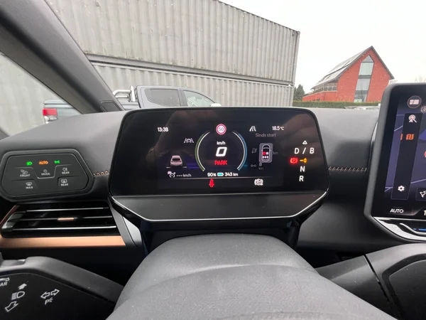 CUPRA Born (2025) — foto 21 van 24