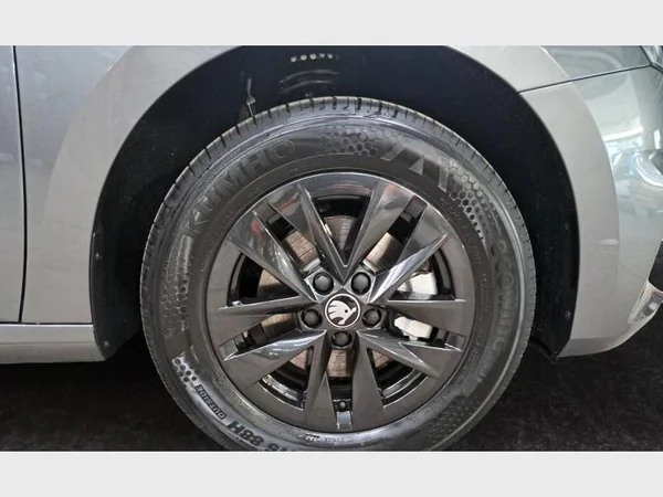 Skoda Fabia (2026) — foto 2 van 22