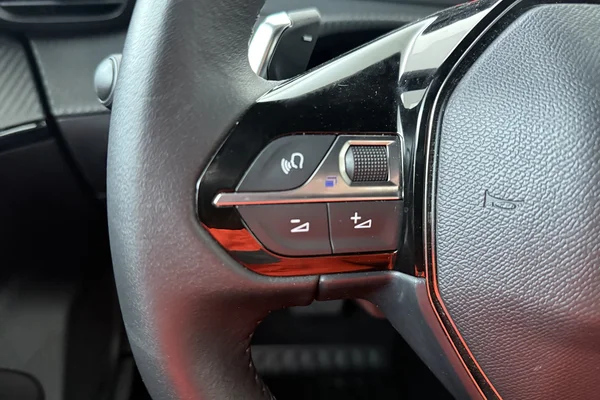 Peugeot 2008 (2025) — foto 6 van 19