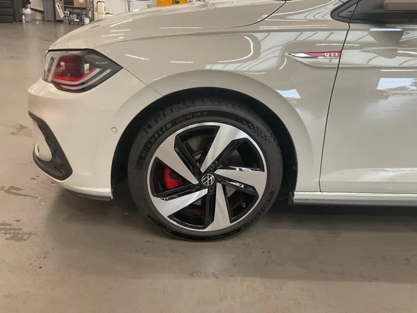 VOLKSWAGEN Polo GTI (2025) — foto 14 van 22