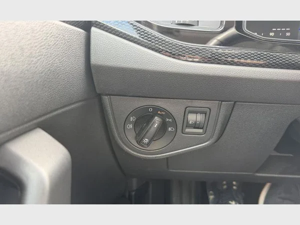 Volkswagen Polo (2024) — foto 11 van 22