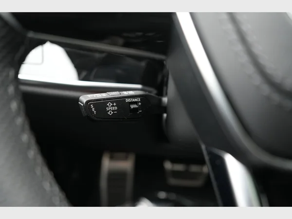 AUDI A8 Long PHEV (2024) — foto 22 van 43