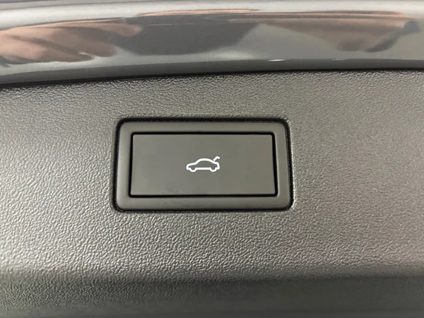 VOLKSWAGEN Tiguan (2025) — foto 3 van 16