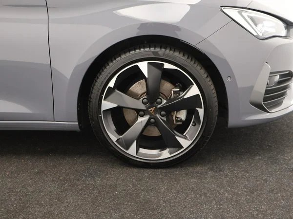 CUPRA Leon ST e-Hybrid (PHEV) (2024) — foto 26 van 31
