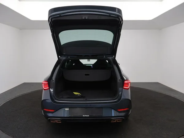 CUPRA Leon Sportstourer (2023) — foto 17 van 26