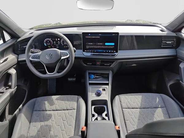 VOLKSWAGEN Tiguan (2026) — foto 4 van 19