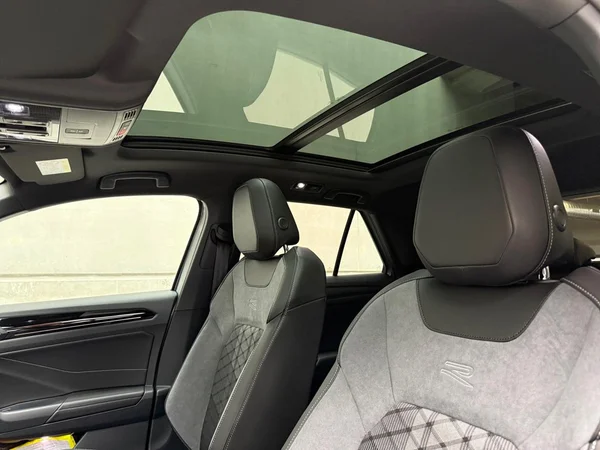 VOLKSWAGEN T-Roc (2026) — foto 14 van 14
