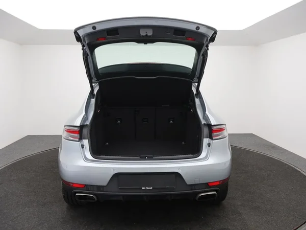 Porsche Macan (2021) — foto 13 van 27