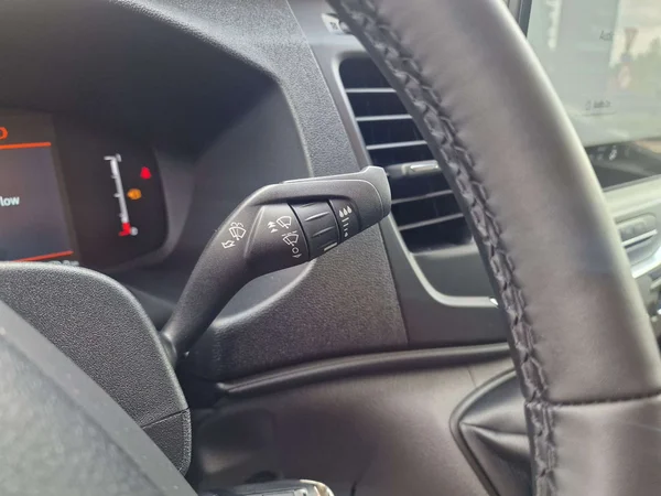 Ford Transit — foto 6 van 16