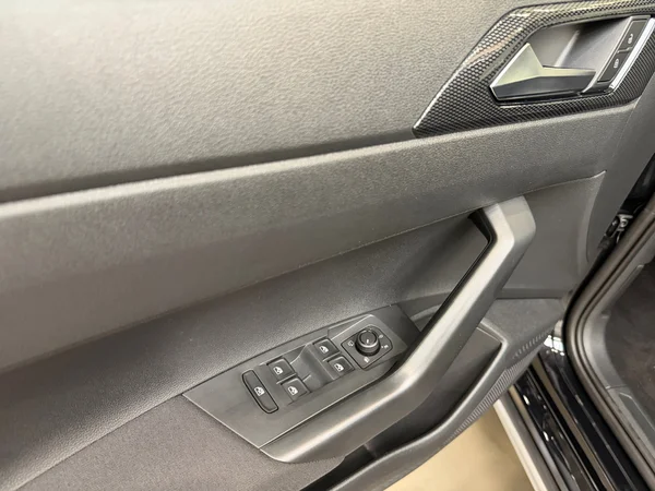VOLKSWAGEN Taigo (2026) — foto 24 van 24